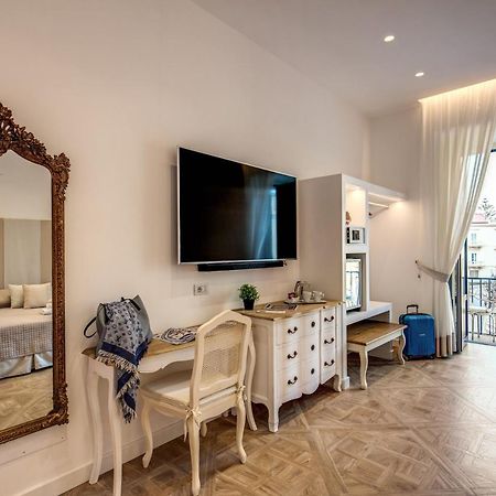 Sorrento Square Suites Exterior foto